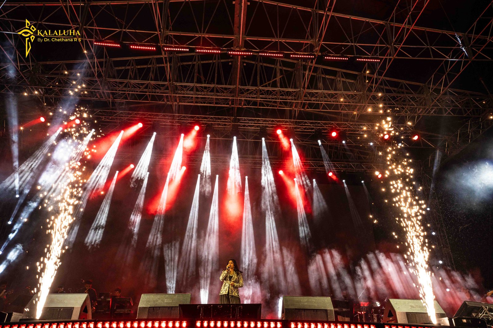 Shreya Ghoshal and Band detail